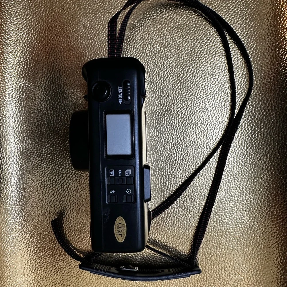 Canon Sure Shot 70 Zoom (35mm) Point and Shoot Film Camera